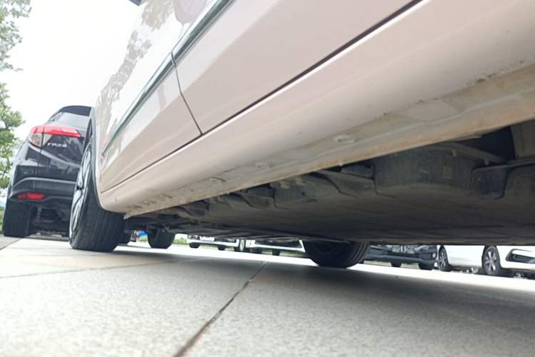 Used Wuling Bingo 2023 333 km Lingxi Connected+ Version Left Side Sill