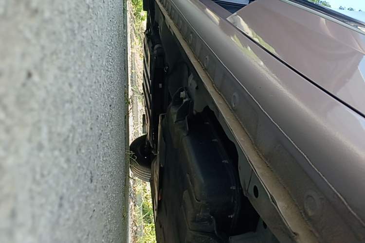 Used Wuling Bingo 2023 203km Comfort Edition Left Side Sill