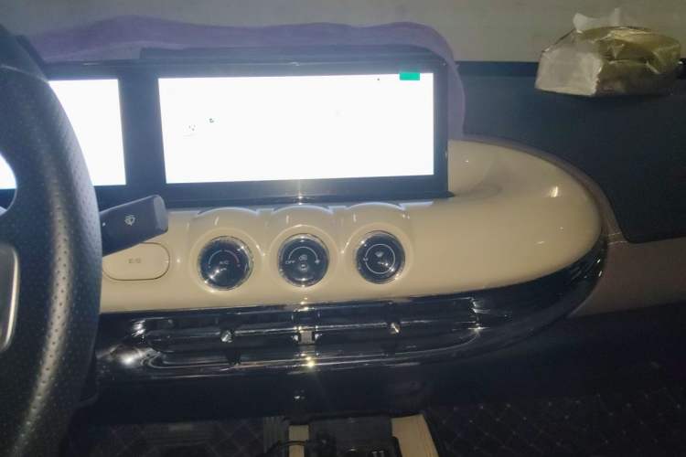 Used Wuling Bingo 2023 333 km Enjoyment Version Audio And AC Panel