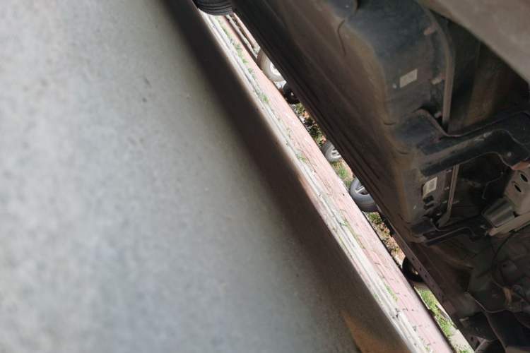 Used Wuling Bingo 2023 410 km Lingxi Deluxe Edition Chassis Rear Left