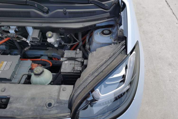 Used Wuling Bingo 2023 410 km Lingxi Deluxe Edition Engine Bay Left