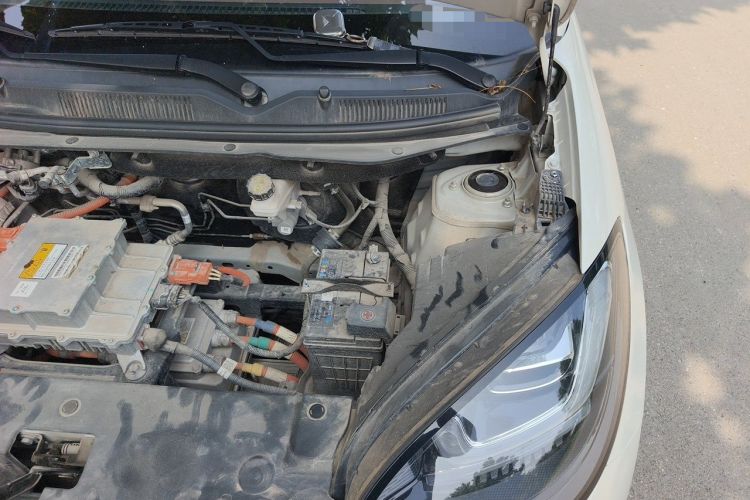 Used Wuling Bingo 2023 203km Comfort Edition Engine Bay Left