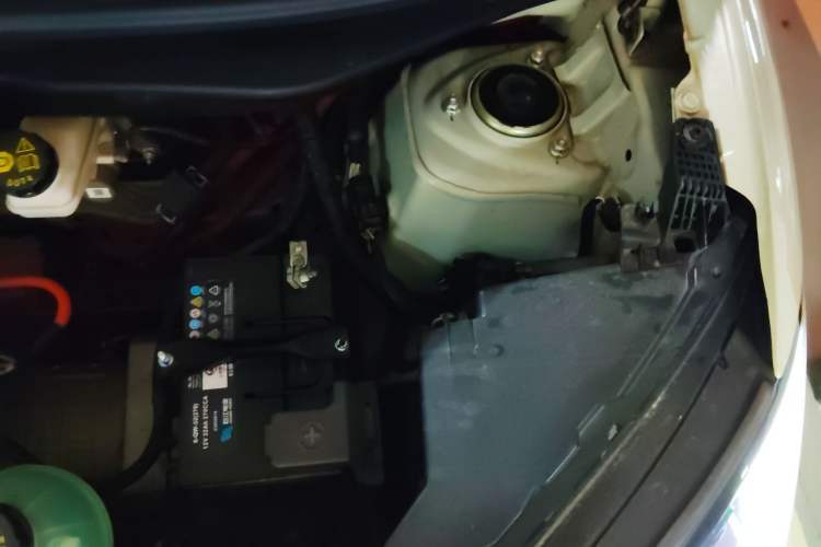 Used Wuling Bingo 2023 333 km Lingxi Connected+ Version Engine Bay Left