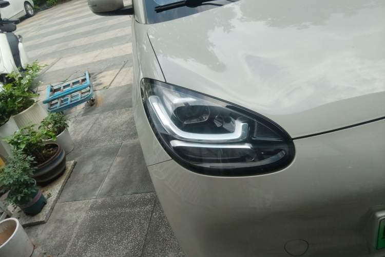 Used Wuling Bingo 2023 203km Light Edition Right Front Headlight