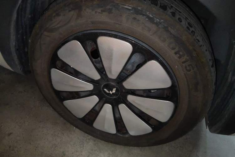 Used Wuling Bingo 2023 333km Enjoy+ Version Right Front Wheel Hub