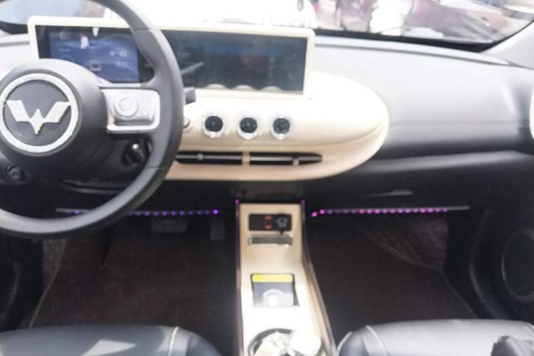 Used Wuling Bingo 2023 333 km Fast-Share Version Audio And AC Panel