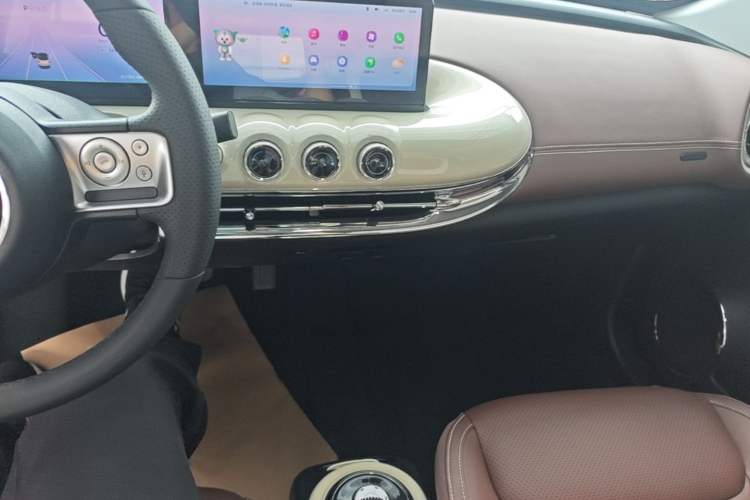 Used Wuling Bingo 2023 410 km Lingxi Deluxe Edition Audio And AC Panel