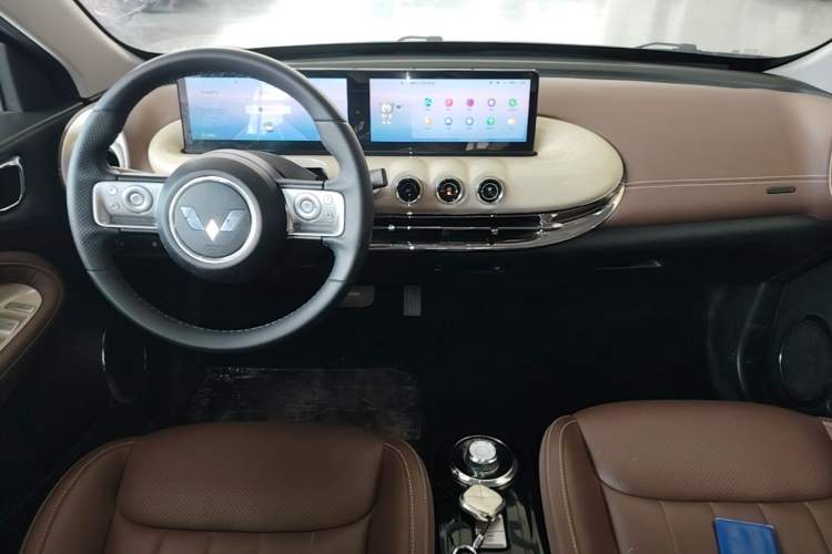 Used Wuling Bingo 2023 333 km Lingxi Connected Version Center Console