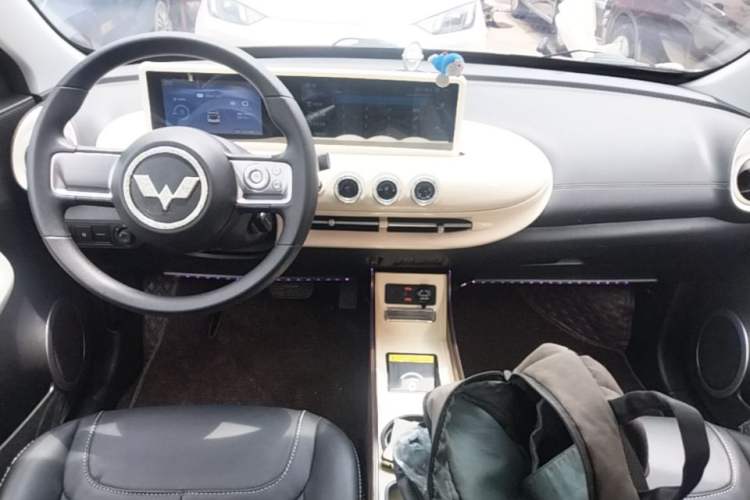 Used Wuling Bingo 2023 333 km Fast-Share Version Center Console