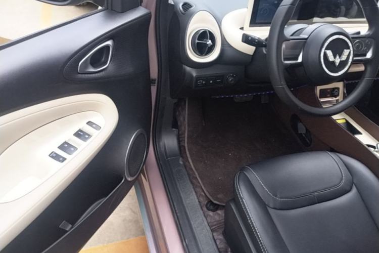 Used Wuling Bingo 2023 333 km Fast-Share Version Driver Seat