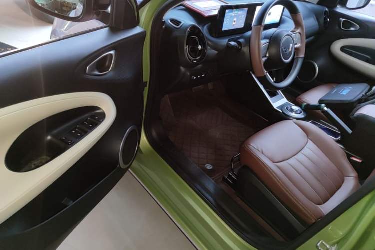 Used Wuling Bingo 2023 203km Light Edition Driver Seat