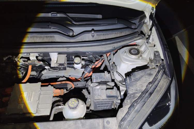 Used Wuling Bingo 2023 410 km Lingxi Deluxe Edition Engine Bay Left