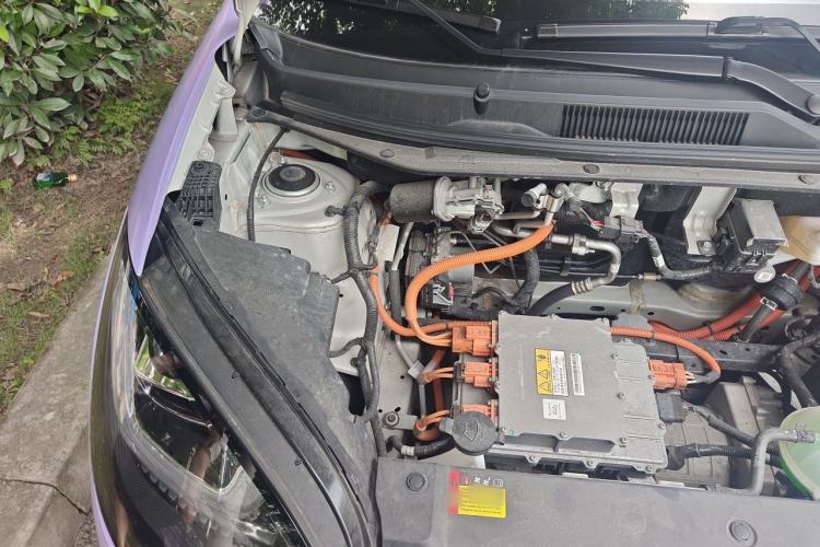 Used Wuling Bingo 2023 333 km Enjoyment Version Engine Bay Right