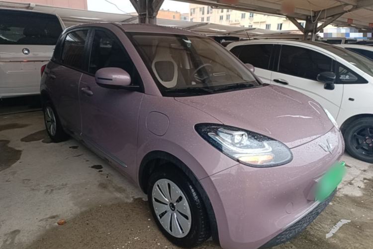 Used Wuling Bingo 2023 203km Light Edition Front Right 45 Deg