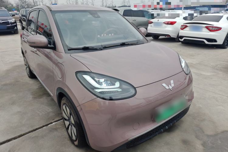Used Wuling Bingo 2023 333 km Enjoyment Version Front Right 45 Deg