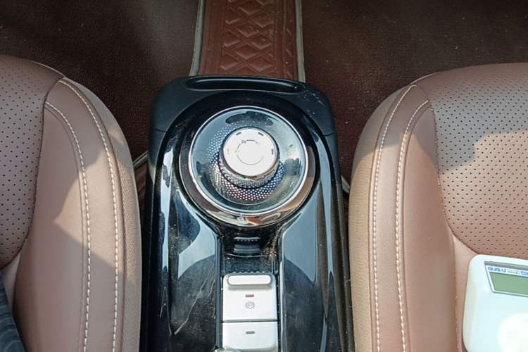 Used Wuling Bingo 2023 333 km Lingxi Connected Version Gear Lever
