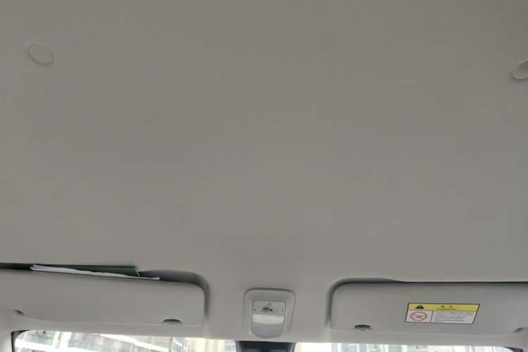 Used Wuling Bingo 2023 333 km Enjoyment Version Headliner