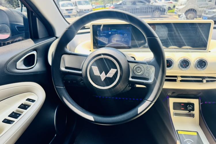 Used Wuling Bingo 2023 333 km Fast-Share Version Interior 1