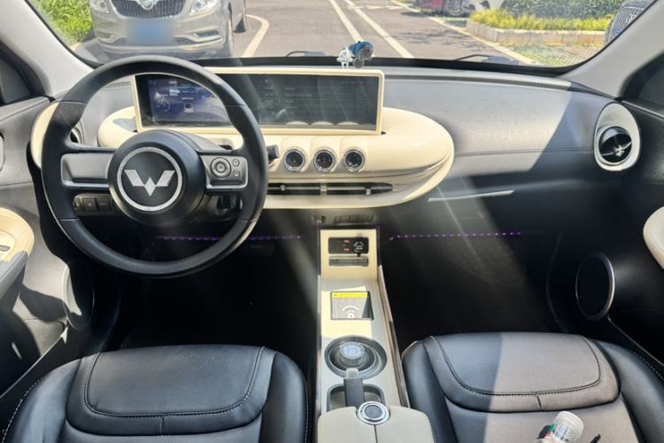 Used Wuling Bingo 2023 333 km Fast-Share Version Interior 5