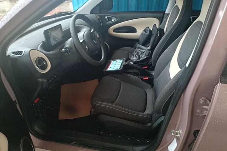 Used Wuling Bingo 2023 203km Light Edition Left Front Seat
