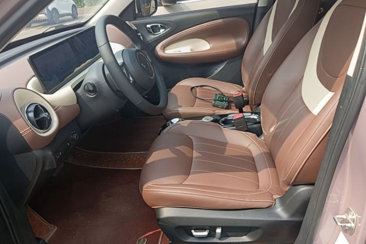 Used Wuling Bingo 2023 333 km Lingxi Connected Version Left Front Seat