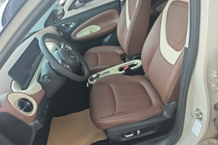Used Wuling Bingo 2023 410 km Lingxi Deluxe Edition Left Front Seat