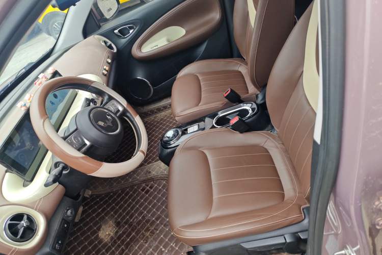 Used Wuling Bingo 2023 333 km Enjoyment Version Left Front Seat