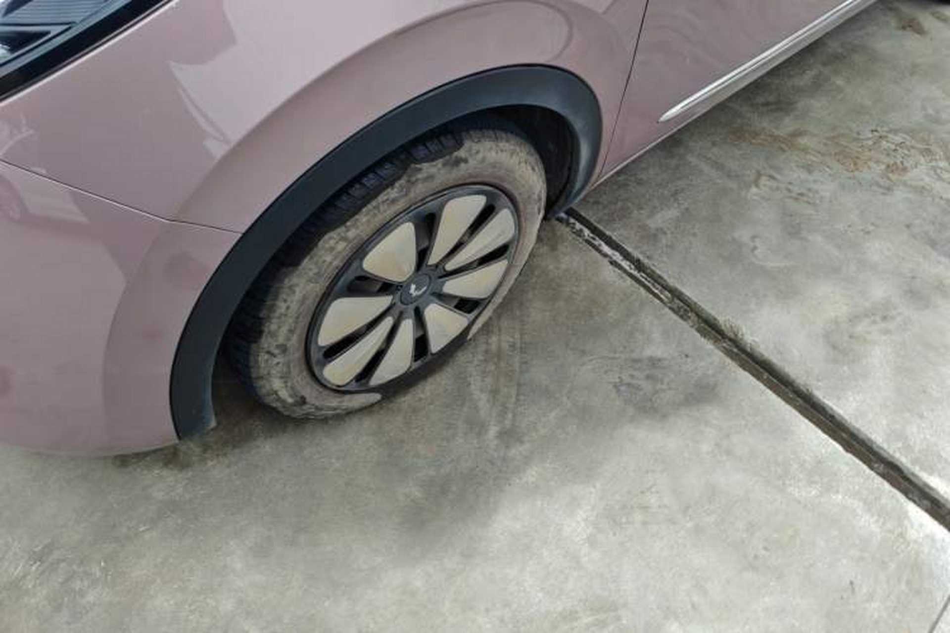 Used Wuling Bingo 2023 333 km Enjoyment Version Left Front Wheel Hub