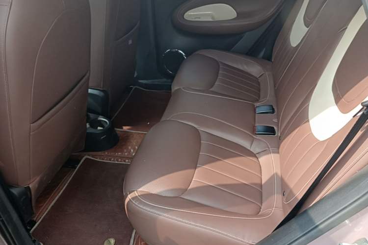 Used Wuling Bingo 2023 333 km Lingxi Connected Version Left Rear Seat
