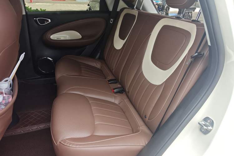 Used Wuling Bingo 2023 333 km Enjoyment Version Left Rear Seat
