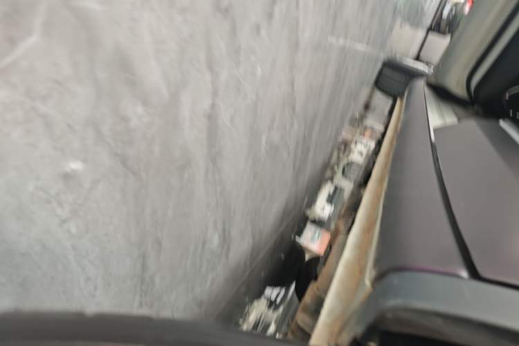 Used Wuling Bingo 2023 203km Comfort Edition Left Side Sill