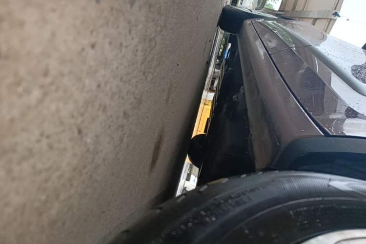 Used Wuling Bingo 2023 203km Light Edition Left Side Sill