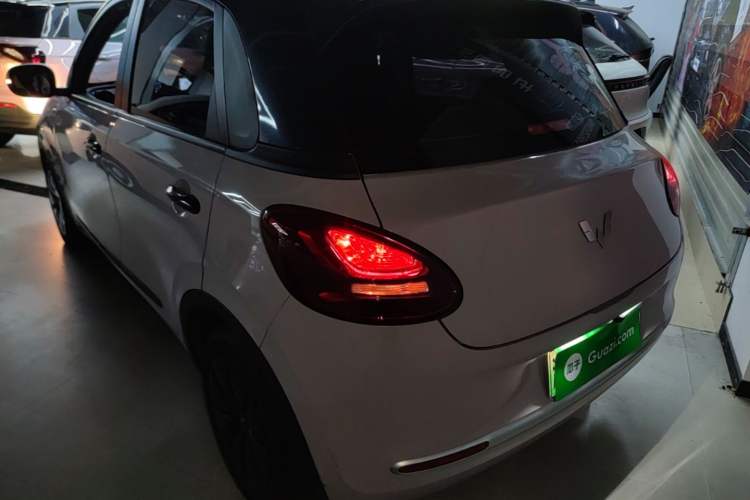 Used Wuling Bingo 2023 203km Light Edition Rear Left 45 Deg