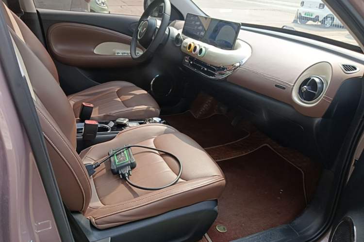 Used Wuling Bingo 2023 333 km Lingxi Connected Version Right Front Seat