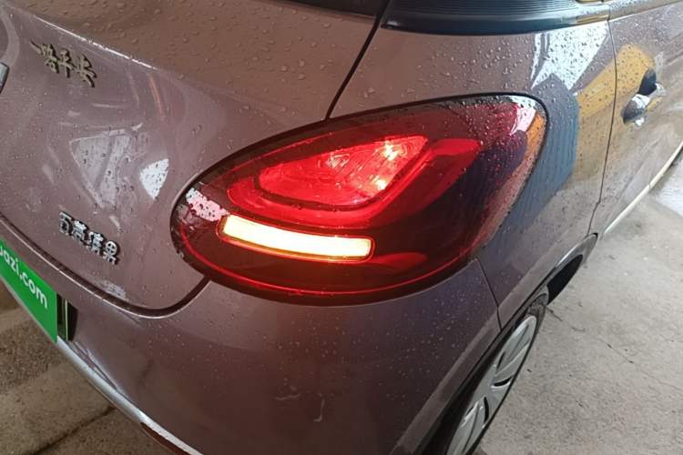 Used Wuling Bingo 2023 203km Light Edition Right Rear Taillight