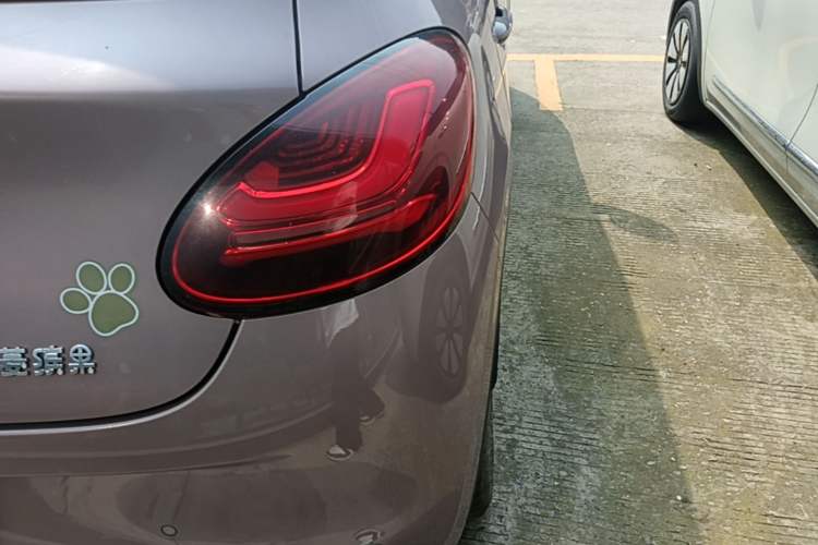 Used Wuling Bingo 2023 333 km Lingxi Connected Version Right Rear Taillight
