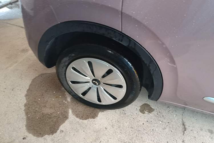 Used Wuling Bingo 2023 203km Light Edition Right Rear Wheel Hub