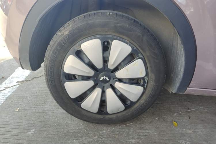 Used Wuling Bingo 2023 333km Enjoy+ Version Right Rear Wheel Hub