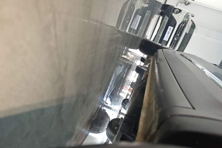 Used Wuling Bingo 2023 203km Comfort Edition Right Side Sill