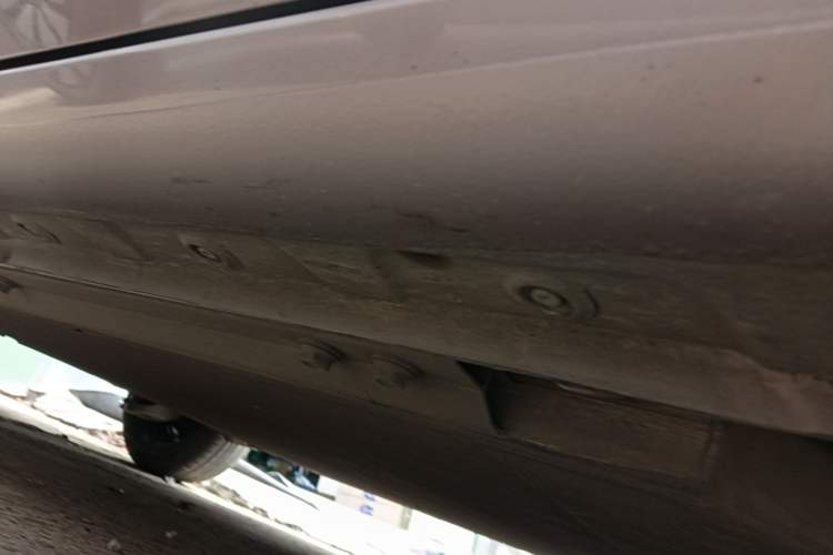Used Wuling Bingo 2023 333 km Lingxi Connected Version Right Side Sill