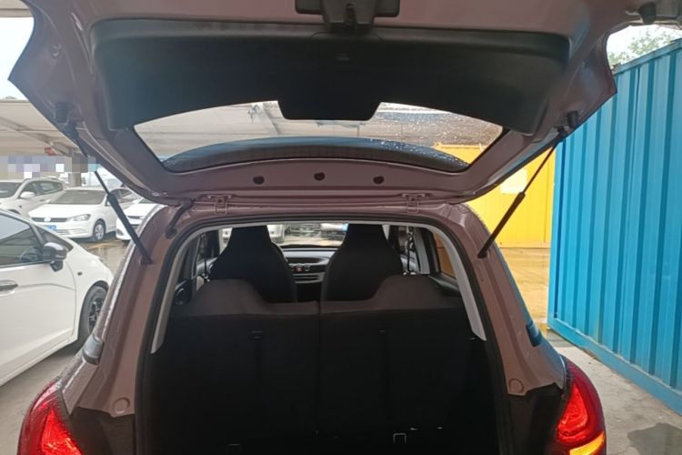 Used Wuling Bingo 2023 203km Light Edition Trunk