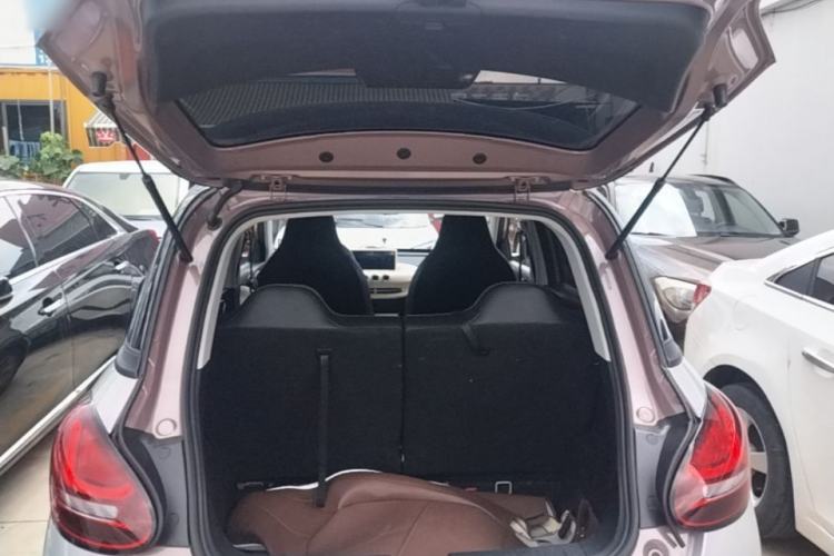 Used Wuling Bingo 2023 333 km Fast-Share Version Trunk