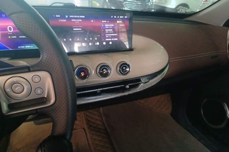 Used Wuling Bingo 2023 333 km Lingxi Connected Version Audio And AC Panel