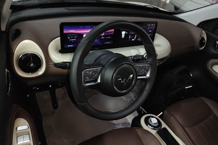 Used Wuling Bingo 2023 410 km Lingxi Deluxe Edition Center Console