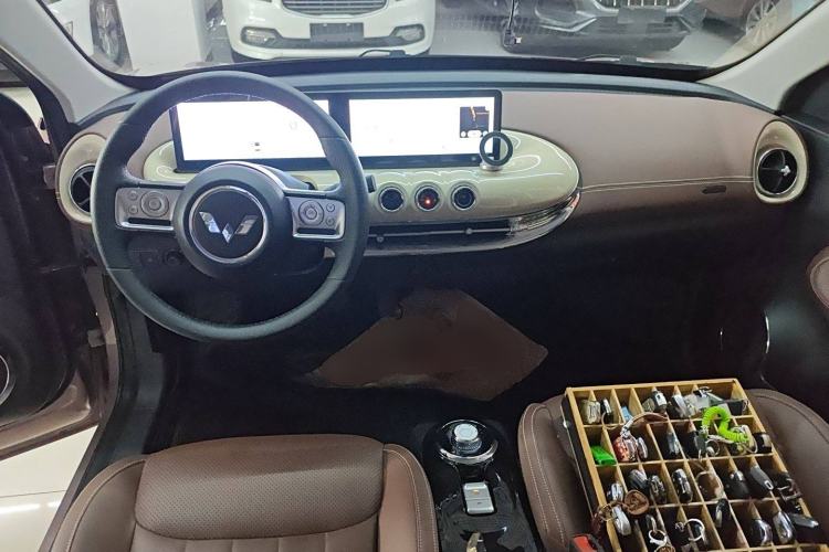 Used Wuling Bingo 2023 333 km Lingxi Connected Version Center Console