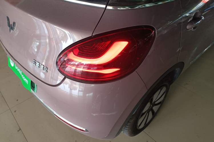 Used Wuling Bingo 2023 333 km Lingxi Connected Version Exterior 6