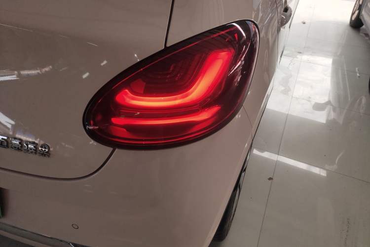 Used Wuling Bingo 2023 333 km Lingxi Connected Version Exterior 6