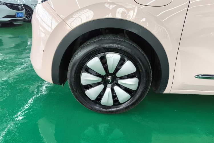 Used Wuling Bingo 2023 410 km Lingxi Deluxe Edition Exterior 7