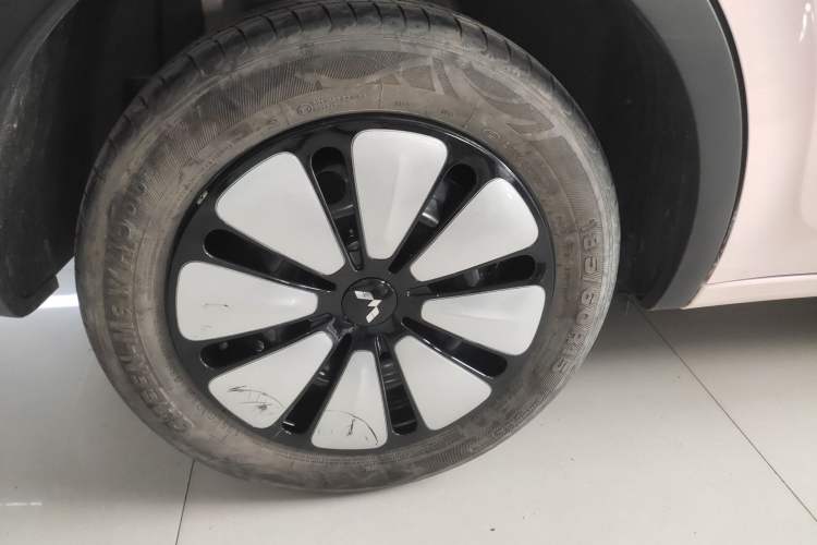 Used Wuling Bingo 2023 333 km Lingxi Connected Version Exterior 8