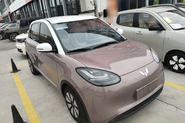 Used Wuling Bingo 2023 203km Comfort Edition Front Right 45 Deg